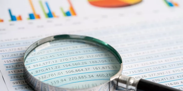 Assistante freelance et fonctionnaire, sans aucune incompatibilité