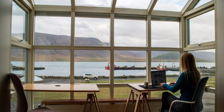 Travail hybride, à l’heure de la maturité