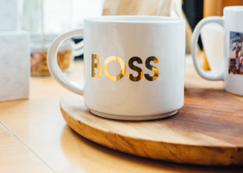 Dis-moi qui est ton patron, je te dirai comment lui parler !