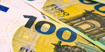 Salaires des assistantes : comment se situer en 2024 ?