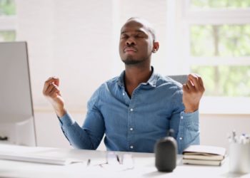Mindfulness au bureau : gérer le stress et booster la productivité