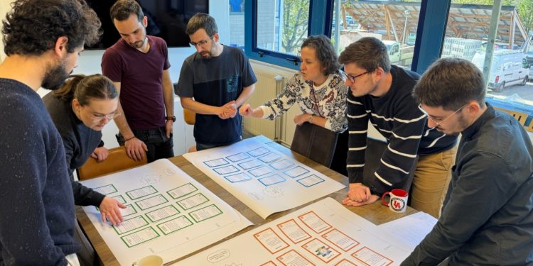 La Fresque de la Connaissance : Créer, partager et améliorer l’information de manière ludique